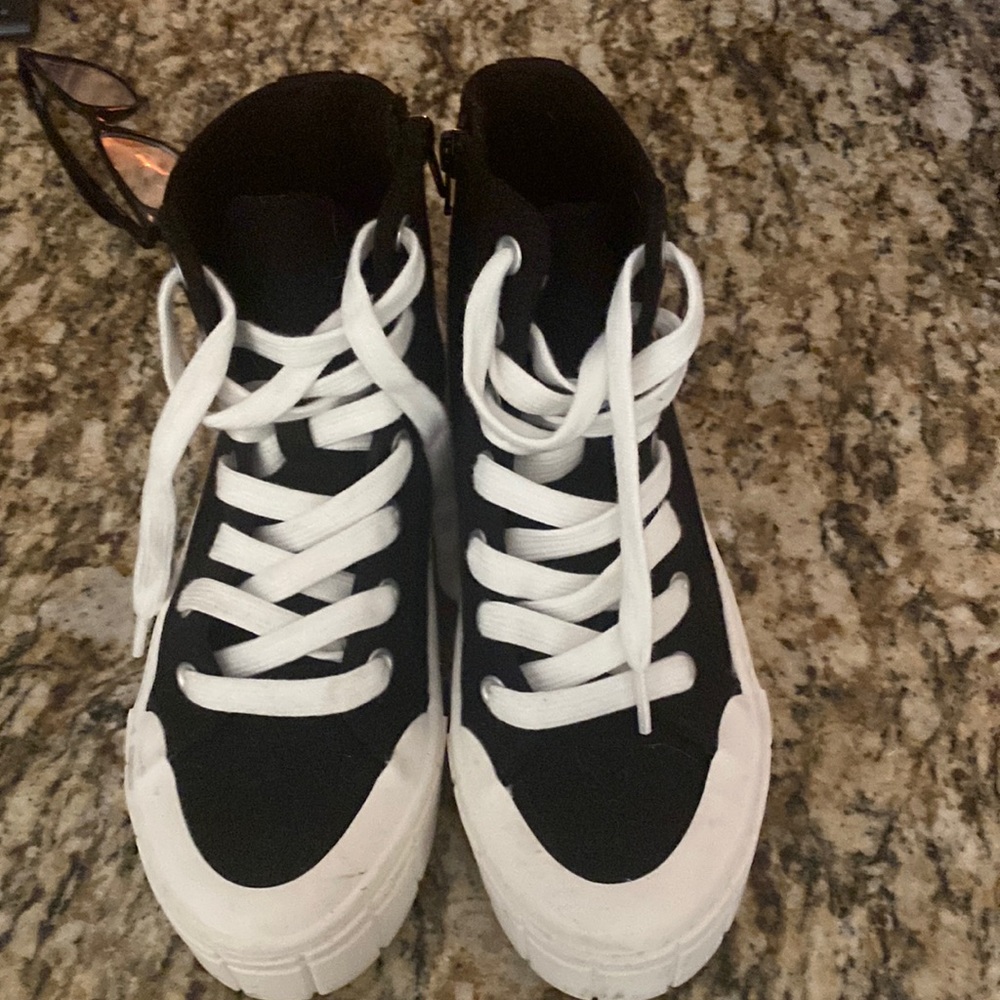 Like new and sooo cute!